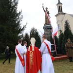 Pomnik ks. Popiełuszki w Mielcu