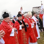 Pomnik ks. Popiełuszki w Mielcu