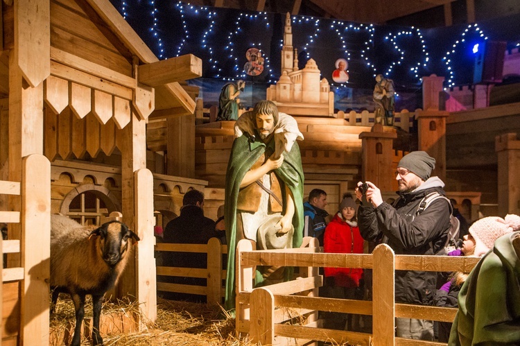 Żywa szopka u franciszkanów w Tychach