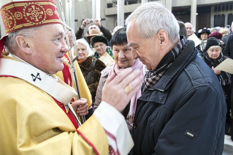 Kard. Kazimierz Nycz do rodzin: Macie prawo tu przychodzić