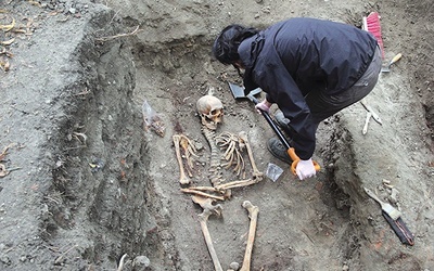 Dzięki pracy historyków i archeologów dowiedzieliśmy się, w jaki sposób komunistyczni oprawcy chowali tych, którzy walczyli o wolną Polskę. 