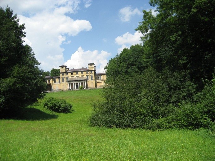 Pałace w Krzeszowicach wróciły do Potockich