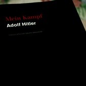 Wydanie krytyczne "Mein Kampf" jest bestsellerem