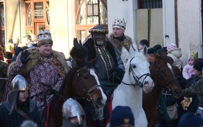 Trzej Królowie oddadzą hołd Bożej Dziecinie, Jego Matce i św. Józefowi