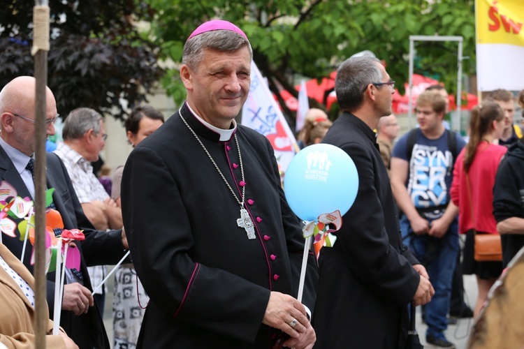 Trzeci rok biskupiej posługi bp. Romana Pindla