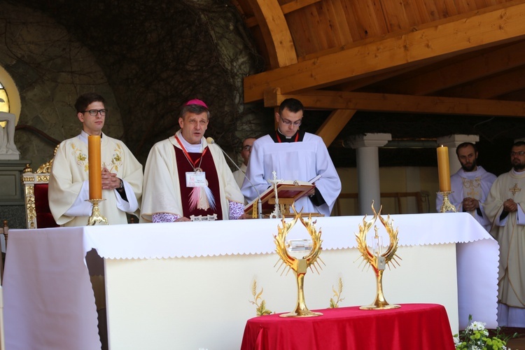 Trzeci rok biskupiej posługi bp. Romana Pindla