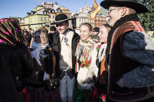 Bez wielbłąda, ale radośnie