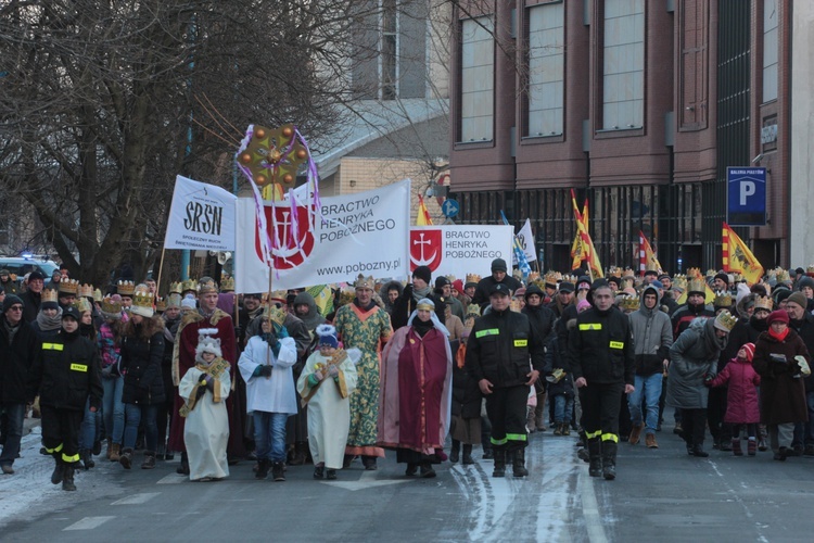 Nietypowi Królowie 