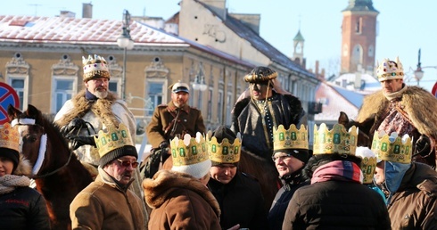 Po raz 6. Trzej Królowie zaprowadzili mieszkańców Radomia do stajenki