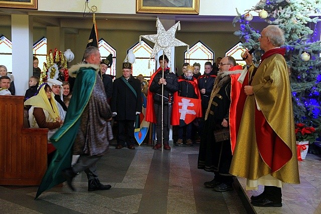 Pióropusze w Polkowicach