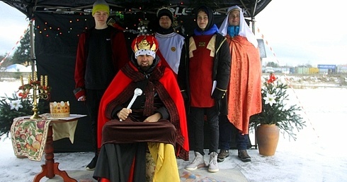 Sprzed urzędu do pałacu