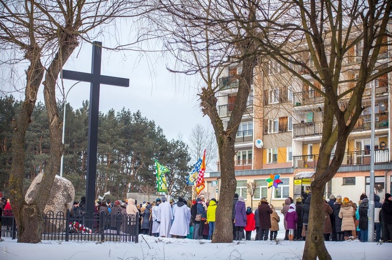 Orszak w Nowej Debie 