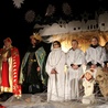 Na scenie pojawiła się Święta Rodzina wraz z aniołami i mędrcami składającymi hołd