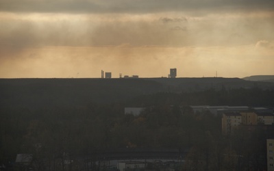 Smog: zamknięte szkoły w Rybniku