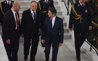 Marszałek otworzył posiedzenie Sejmu i... po chwili zarządził przerwę do czwartku...