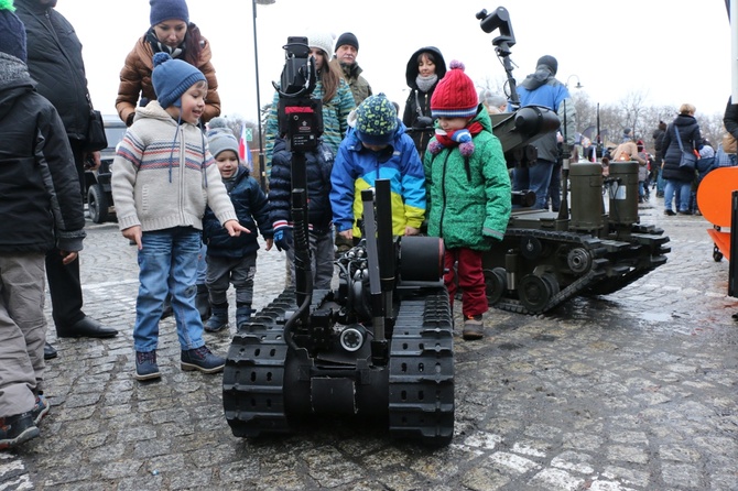 Piknik "Bezpieczna Polska" we Wrocławiu