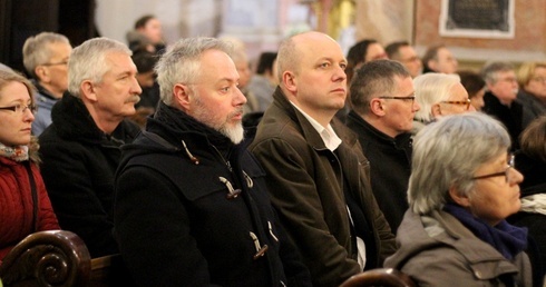 W trosce o przyjacielskie więzi