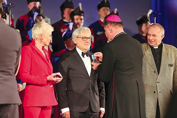 Medale Milito pro Christo odebrali związani z Fundacją prof. Wojciech Maksymowicz i ks. Wojciech Drozdowicz.