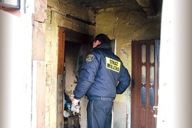 ▲	Od lat policjanci i strażnicy miejscy sprawdzają miejsca, w których mogą znajdować się osoby bezdomne, starsze i chore, zagrożone wychłodzeniem.