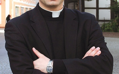 Ks. Andrzej Sapieha, doktor teologii pastoralnej, jest rzecznikiem prasowym kurii biskupiej.