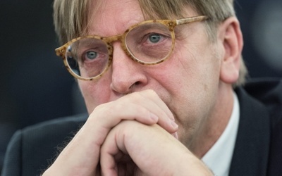 Verhofstadt wycofał się z wyścigu o fotel Przewodniczącego PE