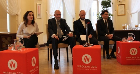 Wrocławska iglica jako statuetka ESK rusza w świat