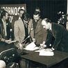 ▲	Podpisanie porozumienia 6 lutego 1981 r.