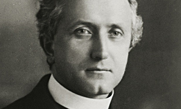 Błogosławiony ks. Emil Szramek (1887–1942), wyniesiony na ołtarze przez Jana Pawła II wśród 108 męczenników II wojny światowej.