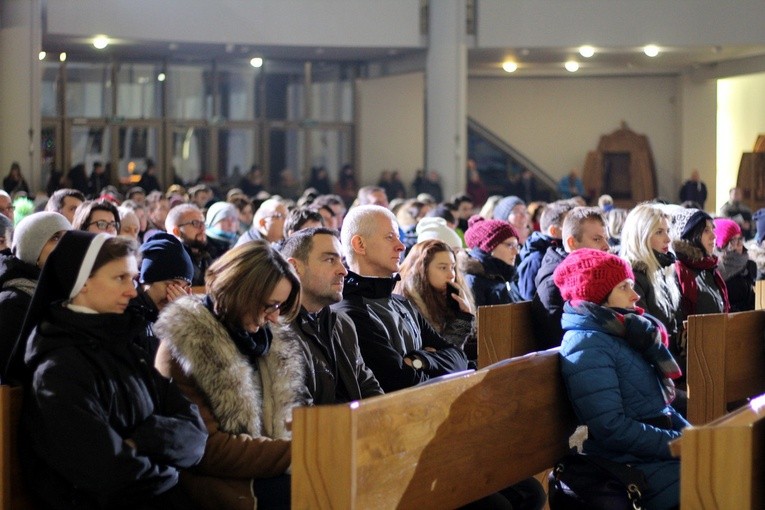 Rekolekcje "Ogień dla nas i całego świata" w Łagiewnikach - 3