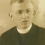 Zdjęcia z albumu rodzinnego bp. Wilhelma Pluty