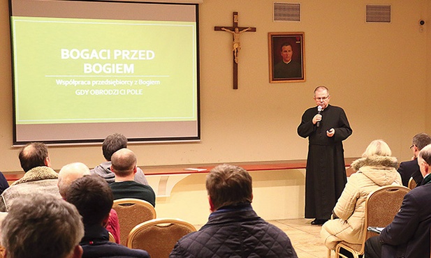 Sercanie prowadzą duszpasterstwo przedsiębiorców od 1999 roku. Na zdj. ks. Grzegorz Piątek SCJ.