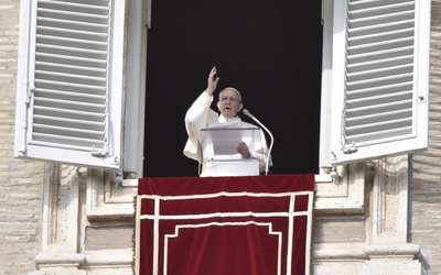 Franciszek w orędziu do ludzi mediów: przekazujmy nadzieję i ufność