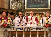 Wspólną modlitwę zakończyło wspólne błogosławieństwo, którego udzielili biskupi obu wyznań