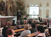 Goście wypełnili seminaryjną kaplicę po brzegi.