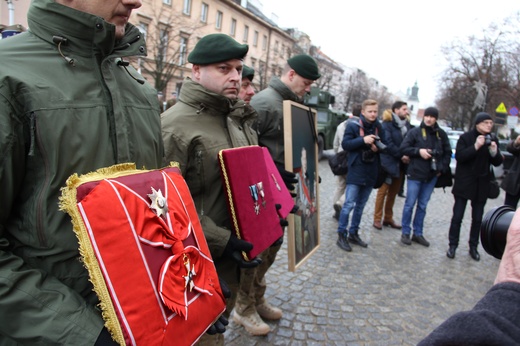 Pogrzeb "Gryfa" w katedrze polowej Wojska Polskiego