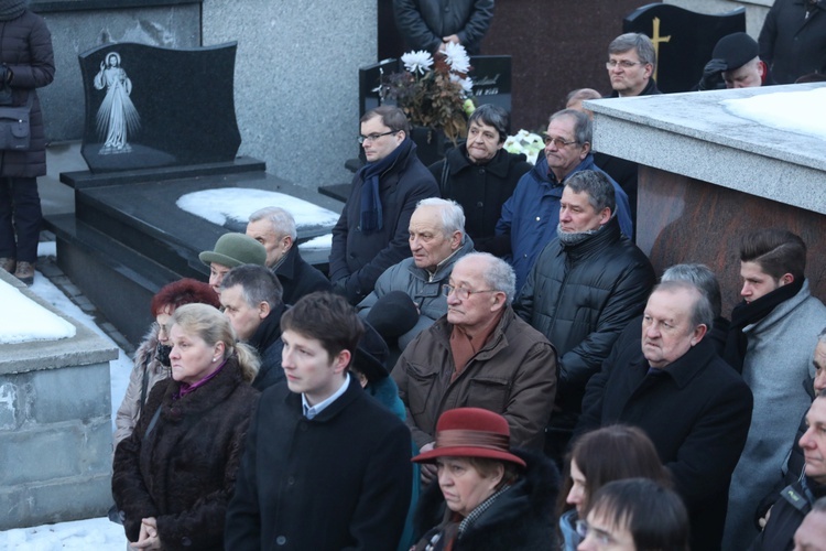 Pogrzeb śp. Rozalii Pindel, mamy bp. Romana Pindla