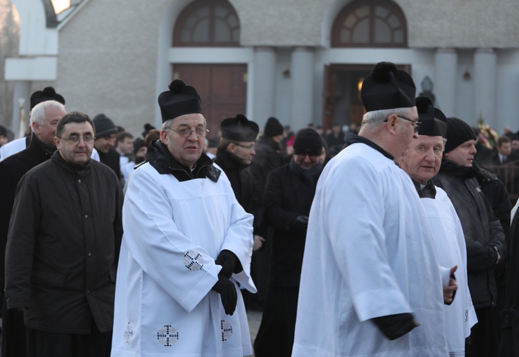 Pogrzeb śp. Rozalii Pindel, mamy bp. Romana Pindla