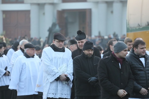 Pogrzeb śp. Rozalii Pindel, mamy bp. Romana Pindla