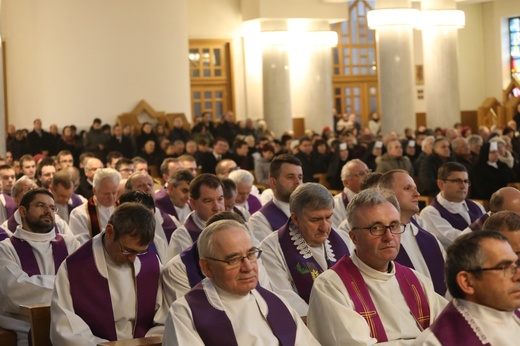 Pogrzeb śp. Rozalii Pindel, mamy bp. Romana Pindla