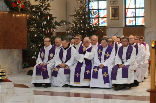 Pogrzeb śp. Rozalii Pindel, mamy bp. Romana Pindla