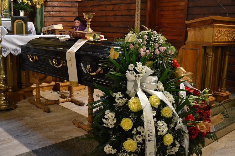 Pogrzeb śp. ks. kan. Stanisława Furlepy