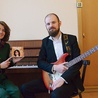 ▲	Małgorzata Nowak-Kępczyk i Łukasz Bizoń zachęcają  do wysłuchania piosenek, które zbliżają do Boga.