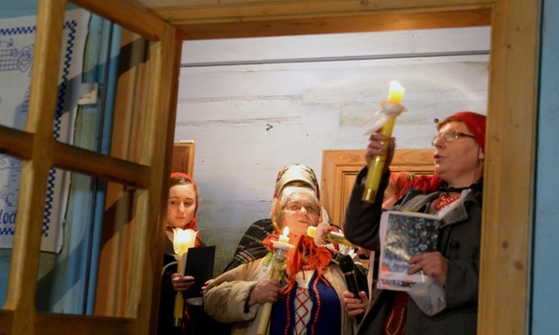Muzeum Wsi Radomskiej zaprasza na Mszę św. i obrzędy ludowe związane ze świętem Matki Bożej Gromnicznej