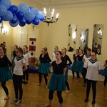 Zabawa w Liceum i Gimnazjum Sióstr Niepokalanek w Szymanowie