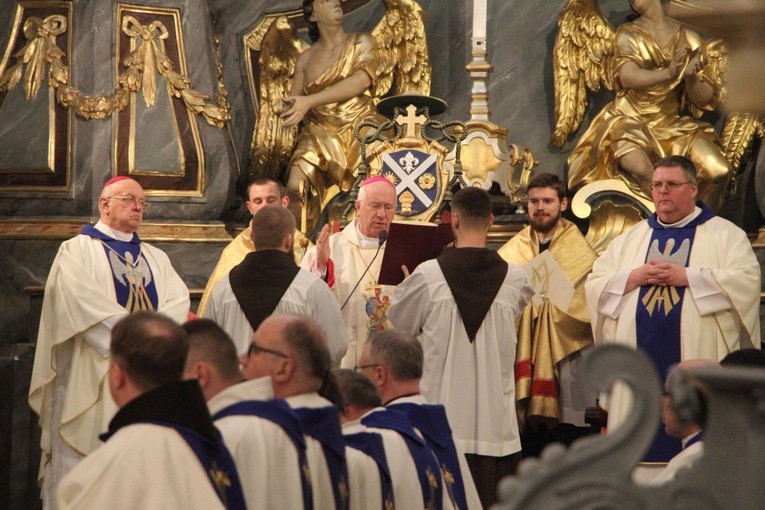 Obchody Dnia Życia Konsekrowanego w Łowiczu