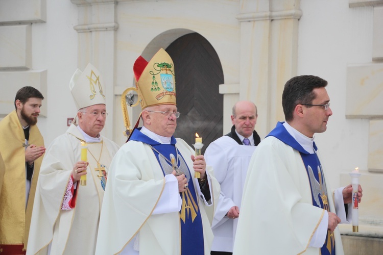 Obchody Dnia Życia Konsekrowanego w Łowiczu