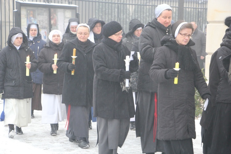 Obchody Dnia Życia Konsekrowanego w Łowiczu