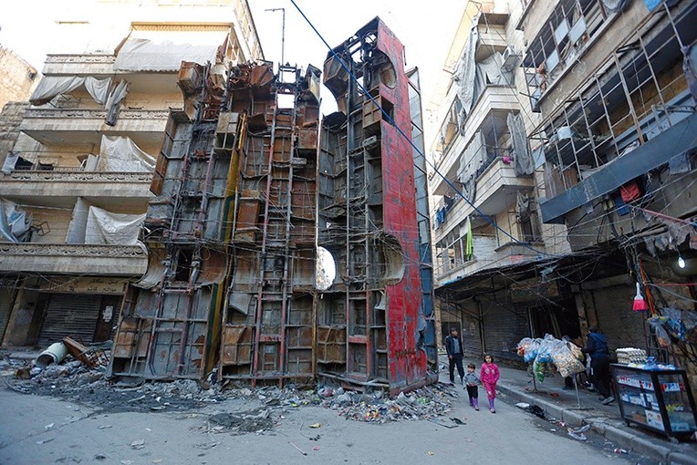 Na gruzach Aleppo trudno debatować o tym, co zrobiliśmy razem dla ratowania miejscowych chrześcijan.