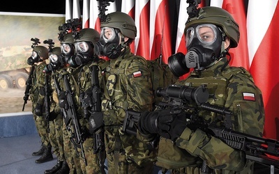 Żołnierze obrony terytorialnej będą wyposażeni w najnowocześniejszą broń, którą dostarczą zakłady wchodzące w skład Polskiej Grupy Zbrojeniowej.
