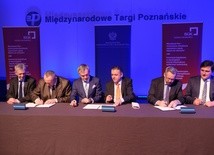 PKP przekaże grunty na realizację programu Mieszkanie Plus